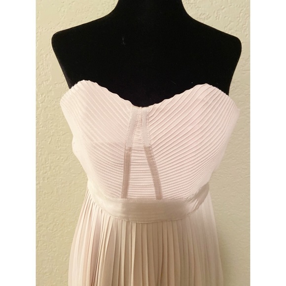 H&M Strapless Gown - Picture 5 of 6